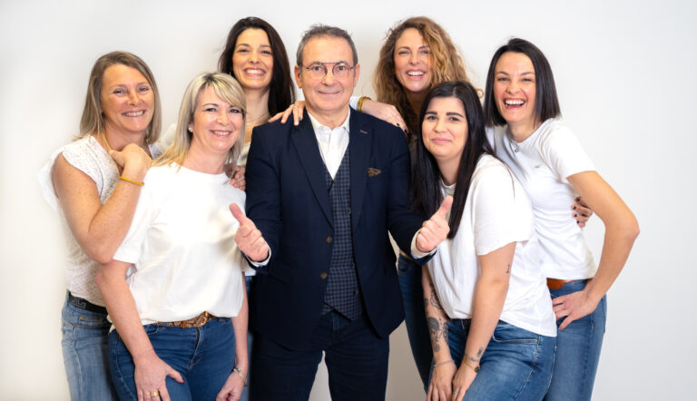 Photo de groupe de l'équipe féminine dinoowi